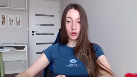 Snapshot of sweetheart_77 chatting on 25, 6, 2026 Emma online show from 25, 6, 2026