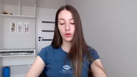 Snapshot of sweetheart_77 chatting on 22, 7, 2026 Emma online show from 22, 7, 2026