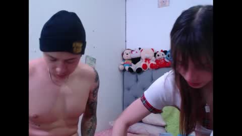 Sabrina y Eliot online show from 1, 2, 2025