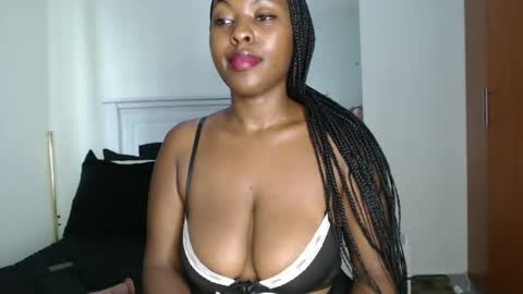 Snapshot of sweetice_01 chatting on 22, 4, 2026 euny online show from 22, 4, 2026