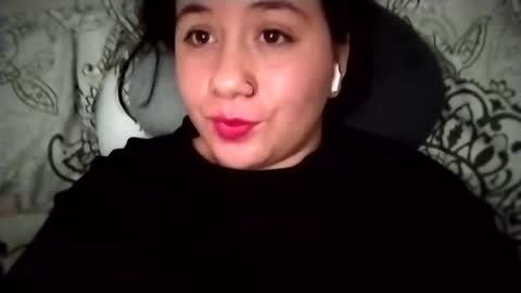Snapshot of sweetie__annie chatting on 23, 2, 2025 Ana Mara i cant Make noise My family is here online show from 23, 2, 2025