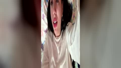 Ana Mara  i cant Make noise My family is here  online show from 13, 6, 2026
