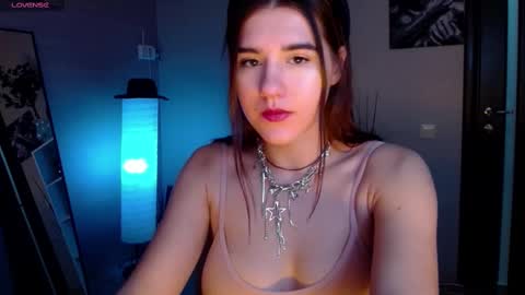 sweetie_catt online show from 12, 2, 2025