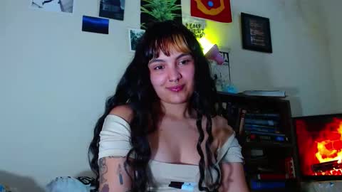 Snapshot of sweetie_maryy chatting on 13, 2, 2025 Maria  my insta sweetie maryy   online show from 13, 2, 2025
