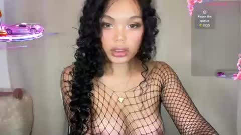 Snapshot of sweetie_zaima chatting on 26, 11, 2025 Zaima online show from 26, 11, 2025