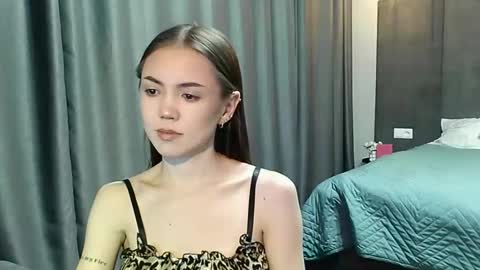 sweetieee_kira online show from 3, 10, 2025