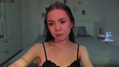 sweetieee_kira online show from 17, 6, 2026