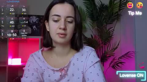 Snapshot of sweetiekendl chatting on 5, 3, 2026 Kendl online show from 5, 3, 2026