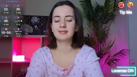 Snapshot of sweetiekendl chatting on 8, 3, 2026 Kendl online show from 8, 3, 2026