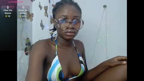 Snapshot of sweetjuicyclit chatting on 13, 6, 2026 zuri online show from 13, 6, 2026