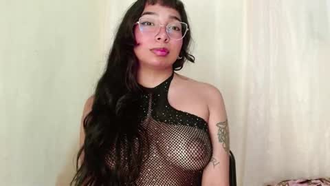 Snapshot of sweetkairi chatting on 13, 11, 2025 mishel online show from 13, 11, 2025