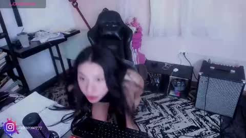 Snapshot of sweetkisses11 chatting on 24, 4, 2026 Akirarose777 online show from 24, 4, 2026