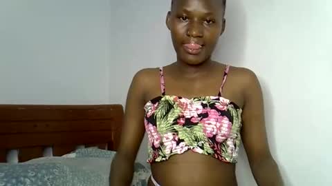 Snapshot of sweetlavie_ chatting on 7, 4, 2026 Titi online show from 7, 4, 2026