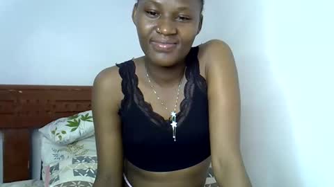 Snapshot of sweetlavie_ chatting on 13, 4, 2026 Titi online show from 13, 4, 2026