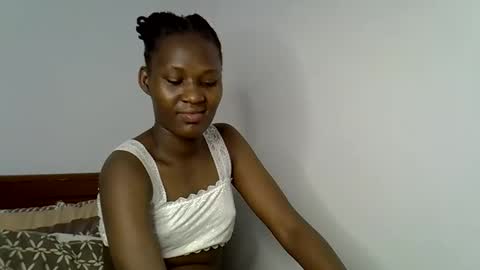 Snapshot of sweetlavie_ chatting on 22, 4, 2026 Titi online show from 22, 4, 2026