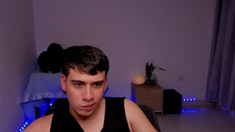 Snapshot of sweetlian_04 chatting on 7, 12, 2024 Lian online show from 7, 12, 2024