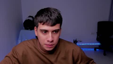 Snapshot of sweetlian_04 chatting on 13, 12, 2024 Lian online show from 13, 12, 2024