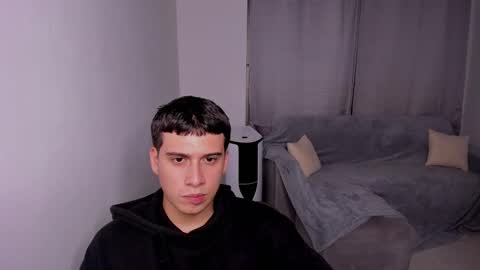 Snapshot of sweetlian_04 chatting on 24, 2, 2025 Lian online show from 24, 2, 2025