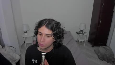 Snapshot of sweetlian_04 chatting on 17, 4, 2026 Lian online show from 17, 4, 2026
