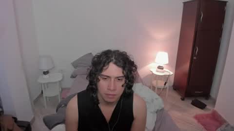 Snapshot of sweetlian_04 chatting on 23, 4, 2026 Lian online show from 23, 4, 2026