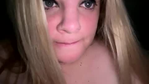 Lisa  online show from 8, 11, 2025