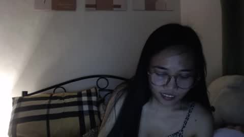 Snapshot of sweetmeeoowe_69 chatting on 18, 3, 2026 sweetmeeoowe_69 online show from 18, 3, 2026