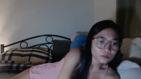 Snapshot of sweetmeeoowe_69 chatting on 22, 3, 2026 sweetmeeoowe_69 online show from 22, 3, 2026