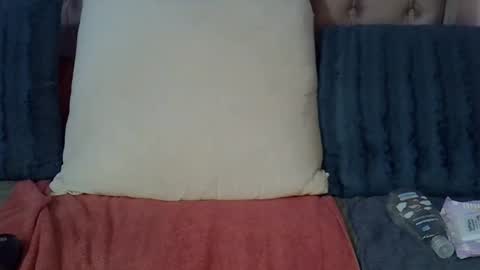 Snapshot of sweetmellowx1 chatting on 25, 1, 2025 sweetmellowx1 online show from 25, 1, 2025