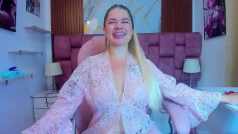 sweetmichel_sexy online show from 3, 2, 2026