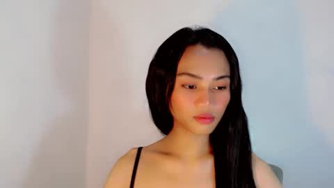 Snapshot of sweetmorena_xox chatting on 22, 10, 2025 Nia online show from 22, 10, 2025