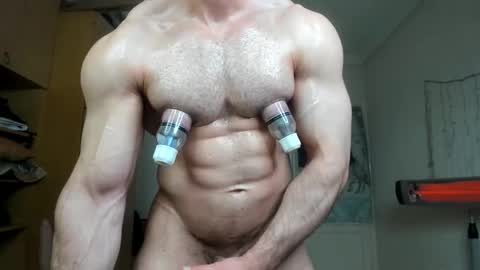 Snapshot of sweetmuscles_boy chatting on 4, 11, 2025 Lorenzo online show from 4, 11, 2025