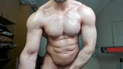 Snapshot of sweetmuscles_boy chatting on 22, 11, 2025 Lorenzo online show from 22, 11, 2025