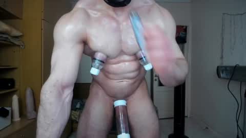 Snapshot of sweetmuscles_boy chatting on 30, 6, 2026 Lorenzo online show from 30, 6, 2026