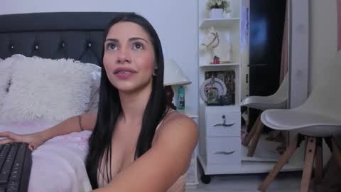 Snapshot of sweetnicky1 chatting on 1, 2, 2026 sweetnicky1 online show from 1, 2, 2026