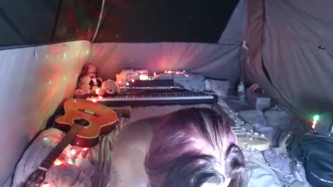 April online show from 2, 1, 2025