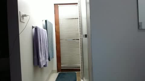 April online show from 3, 2, 2025