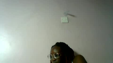 Novah girlie online show from 29, 5, 2026