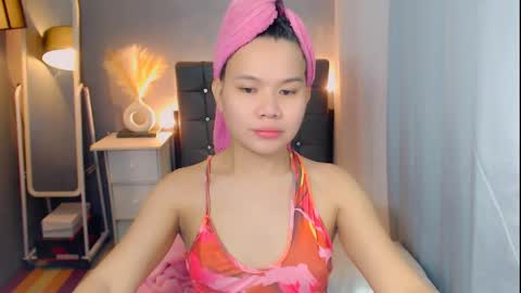 Ghena online show from 5, 4, 2026