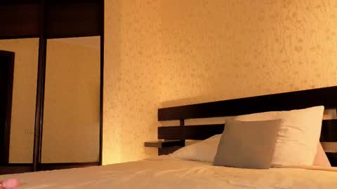 Anya online show from 2, 12, 2025