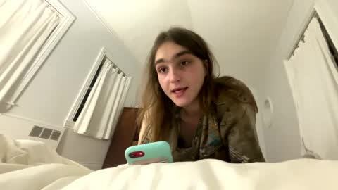 sweetpeach232323 online show from 18, 12, 2024