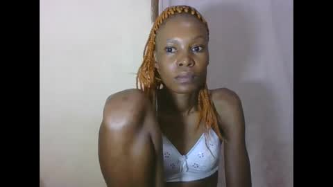 ESTHER online show from 4, 2, 2026