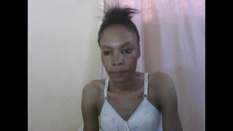 Snapshot of sweetpetite254 chatting on 5, 5, 2026 ESTHER online show from 5, 5, 2026