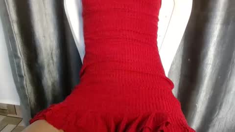 Snapshot of sweetpussy135 chatting on 2, 12, 2025 slim ivy online show from 2, 12, 2025