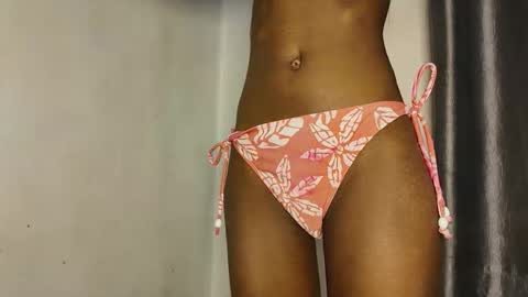 Snapshot of sweetpussy135 chatting on 7, 5, 2026 slim ivy online show from 7, 5, 2026