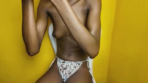 Snapshot of sweetpussy135 chatting on 11, 5, 2026 slim ivy online show from 11, 5, 2026