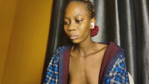Snapshot of sweetpussy135 chatting on 18, 5, 2026 slim ivy online show from 18, 5, 2026