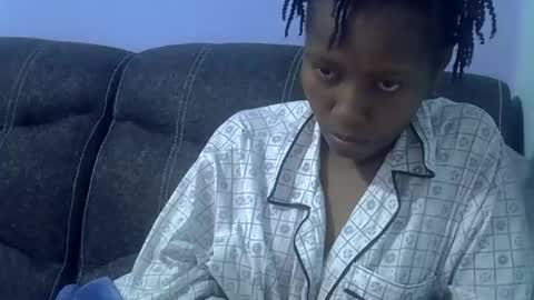 Snapshot of sweetqueen20 chatting on 10, 4, 2026 queen online show from 10, 4, 2026