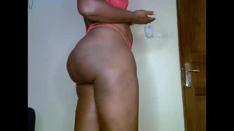 Snapshot of sweetrenne chatting on 22, 1, 2025 sweetrenne online show from 22, 1, 2025