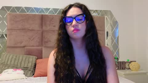 Snapshot of sweetscribe chatting on 6, 1, 2025 SweetScribe online show from 6, 1, 2025