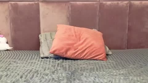 Snapshot of sweetscribe chatting on 4, 2, 2025 SweetScribe online show from 4, 2, 2025